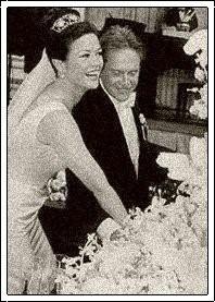 Catherin Zeta-Jones married Michael Douglas 